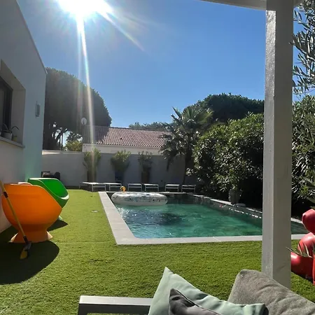 Cap'nomad Nomade Patio Piscine Bed & Breakfast 3*